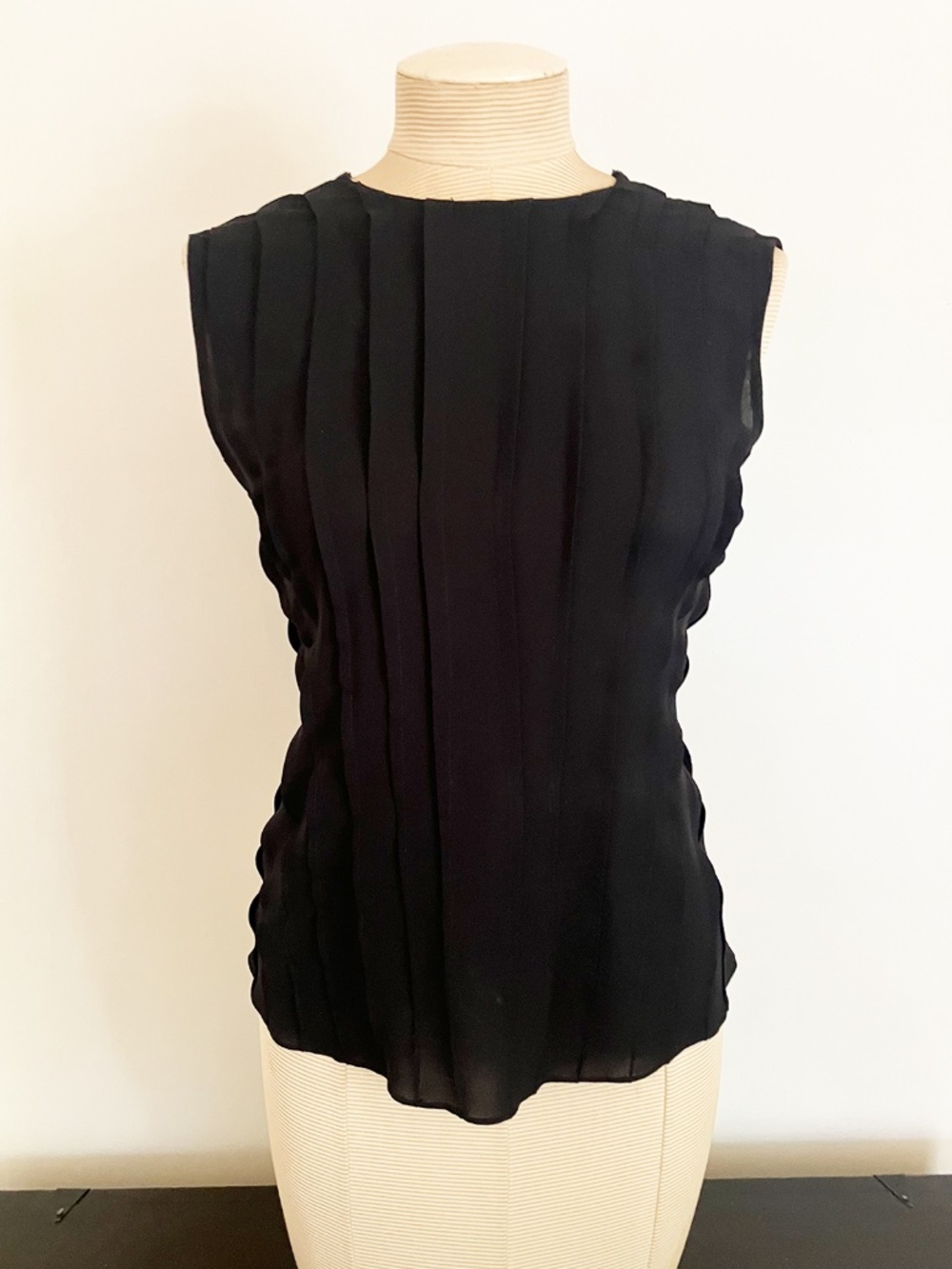 Calvin Klein Collection Silk Black Pleated Shortsleeved Top